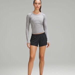 Lululemon Hotty Hot 4” shorts